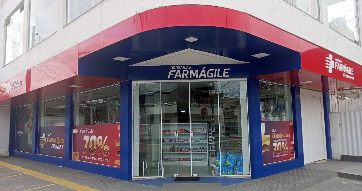 Fachada da Drogarias Farmágile na Barra